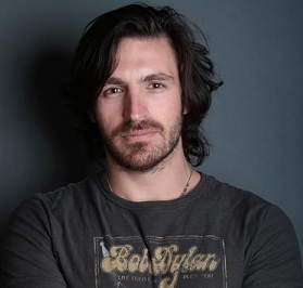 Eoin Macken Wiki, Married, Wife, Girlfriend, Dating, Gay